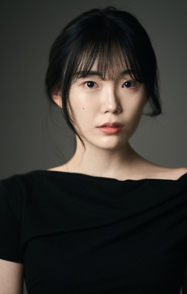 อี จีซอน ภาพขนาดย่อ