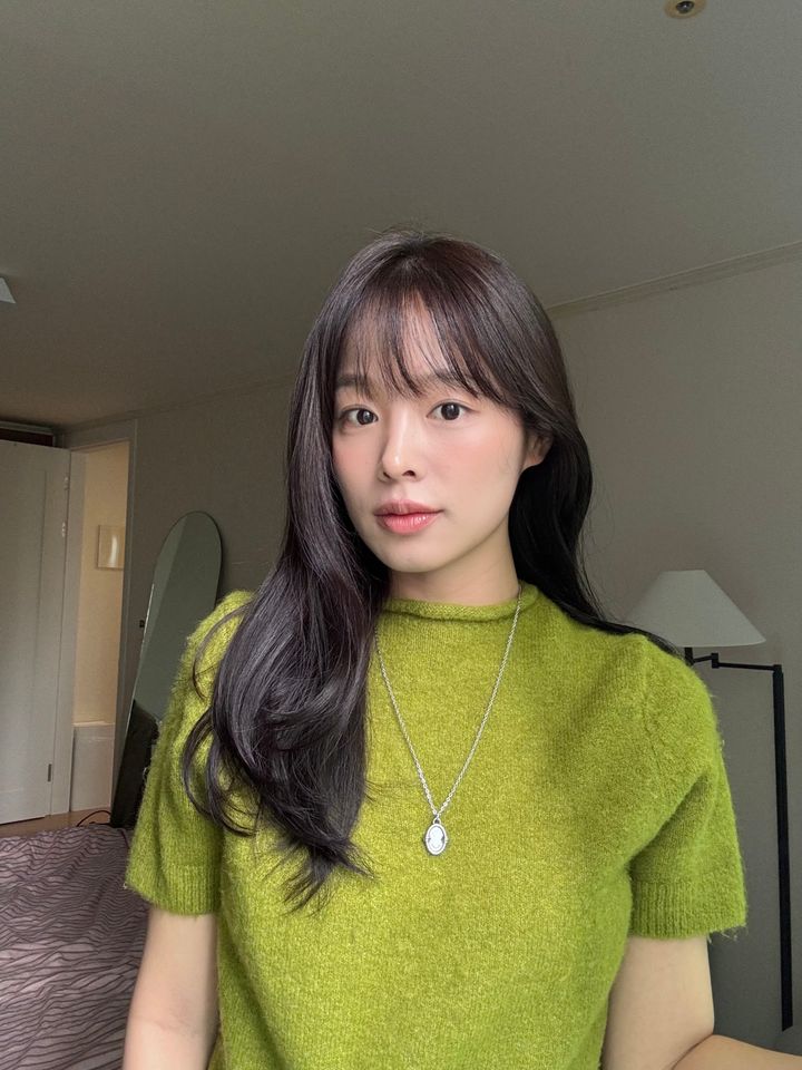 イ・ウンジュ サムネイル画像