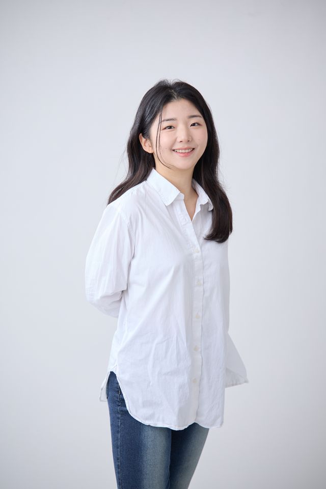 심예린 サムネイル画像