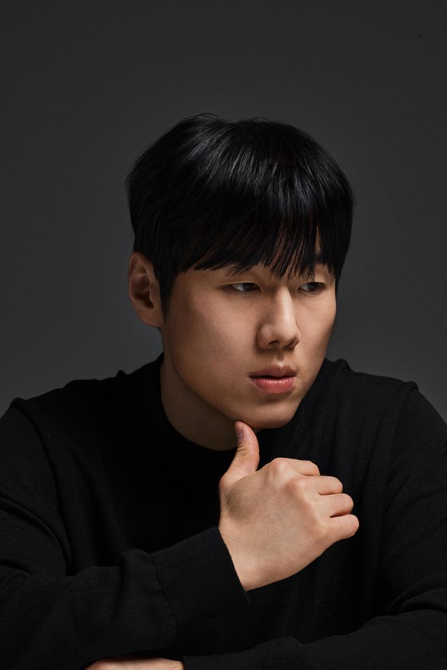 Lee Hyuk-jung Thumbnail image