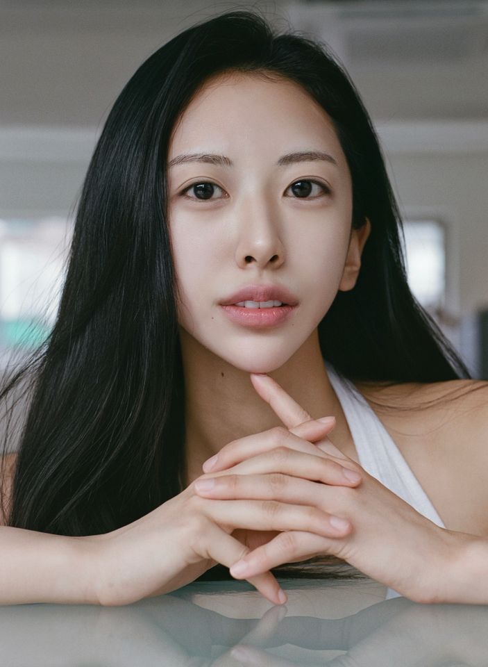 한지우 Thumbnail image