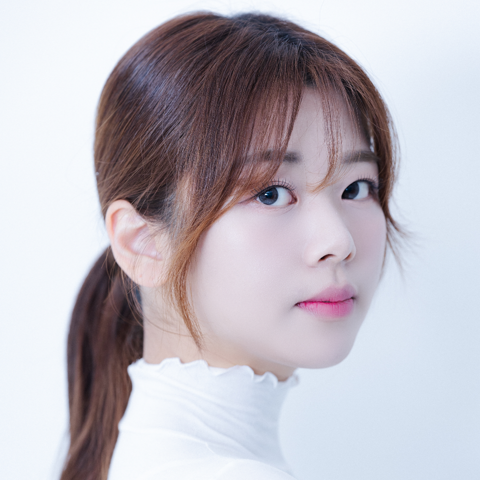 キム・ハリ サムネイル画像