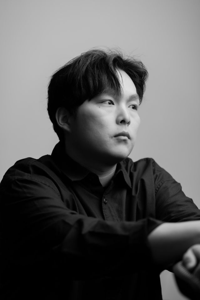 Kim Hyunjin Thumbnail image