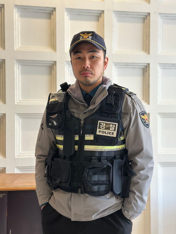 チェ・ボム サムネイル画像