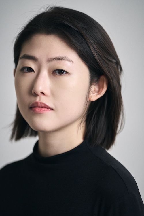 キム・ジウ サムネイル画像