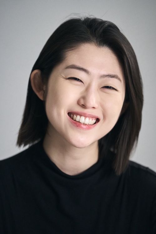 キム・ジウ サムネイル画像