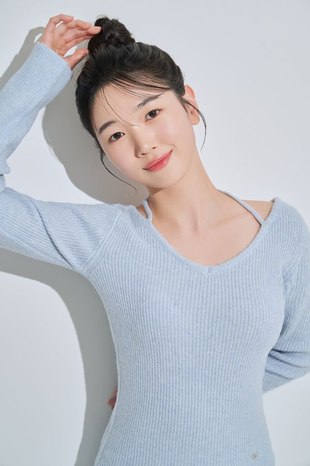 Hong Yoori Thumbnail image