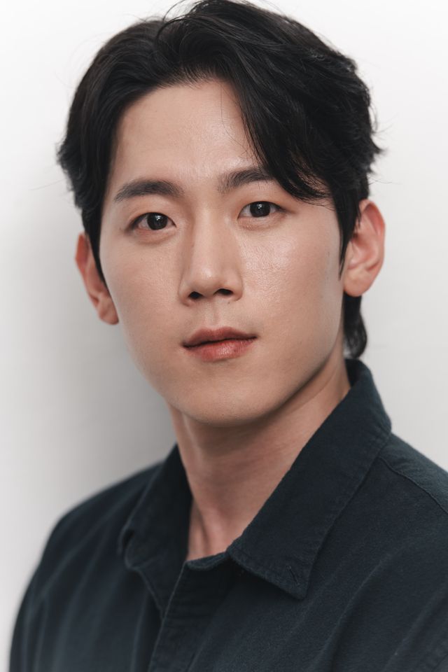 คิม คอนฮู ภาพขนาดย่อ