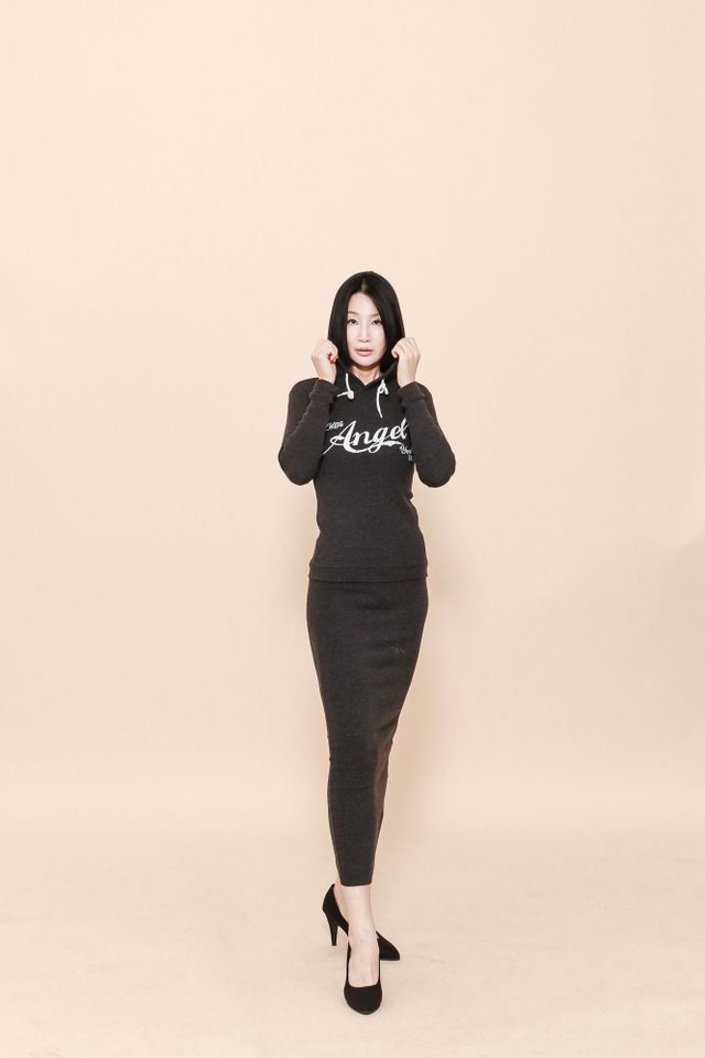 ซิม ยูนี ภาพขนาดย่อ