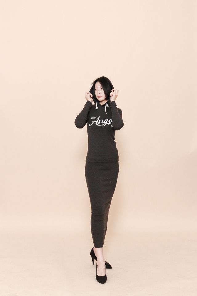 ซิม ยูนี ภาพขนาดย่อ