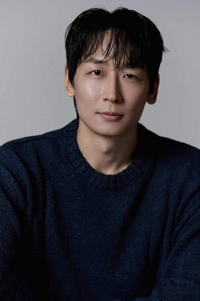 Lee Min-guk Thumbnail image