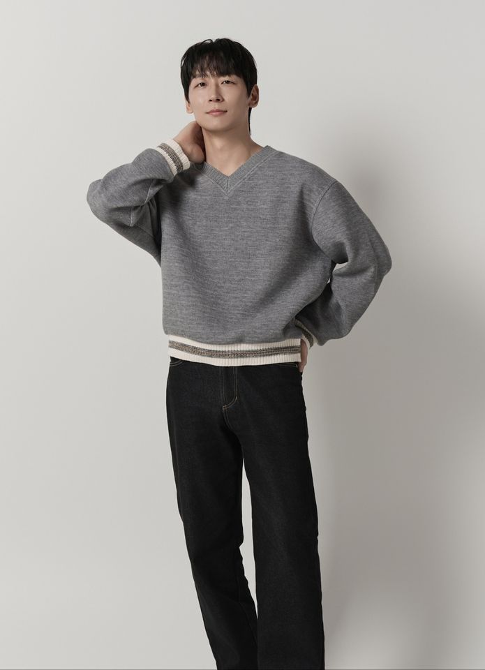 Lee Min-guk Thumbnail image