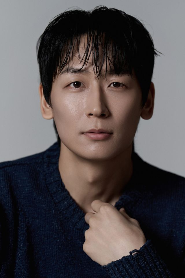 Lee Min-guk Thumbnail image