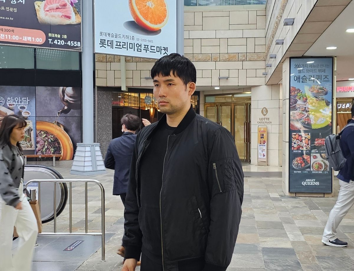 홍준석 썸네일 이미지