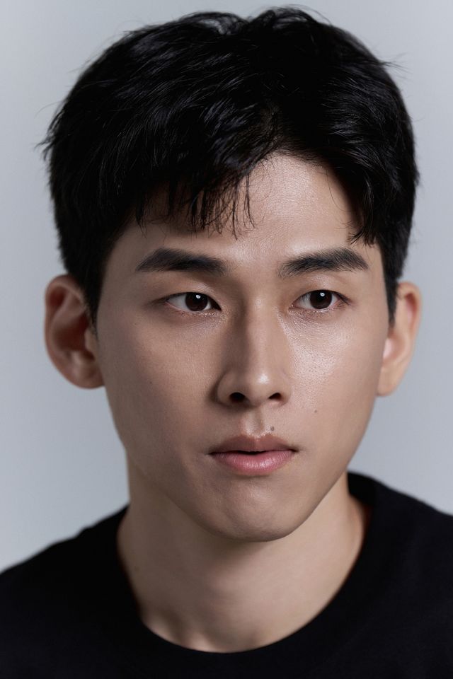 ปาร์ค จีโฮ ภาพขนาดย่อ