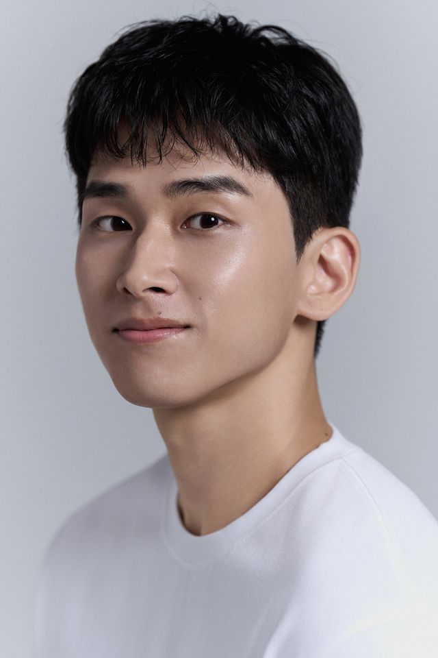 ปาร์ค จีโฮ ภาพขนาดย่อ