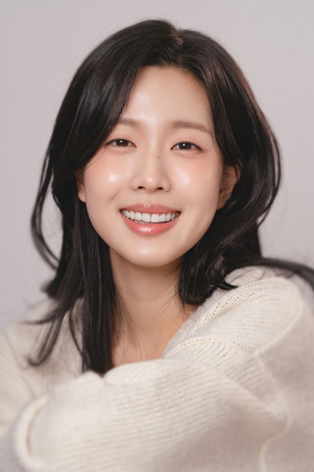 キム・ヘジン サムネイル画像