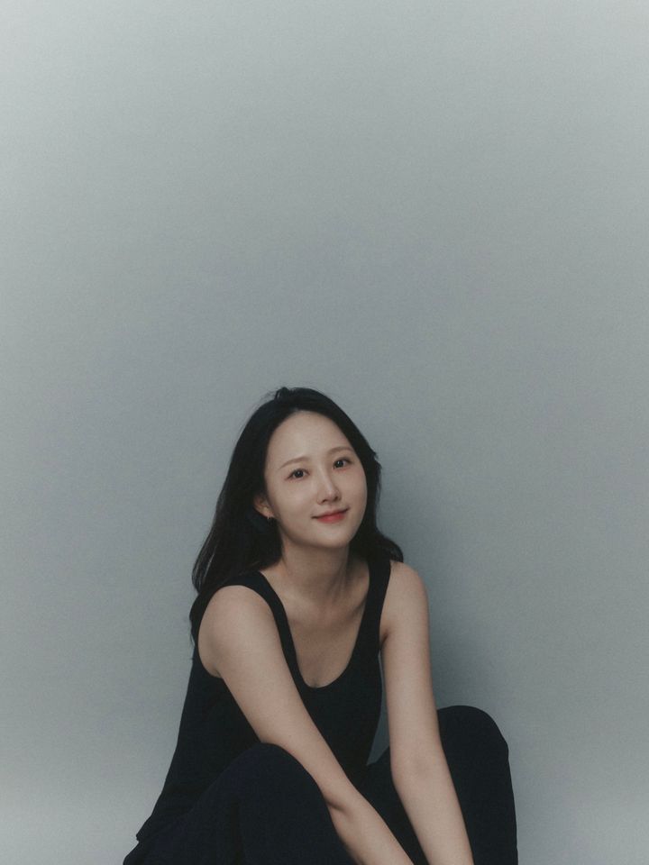 Seo Tae-in Thumbnail image