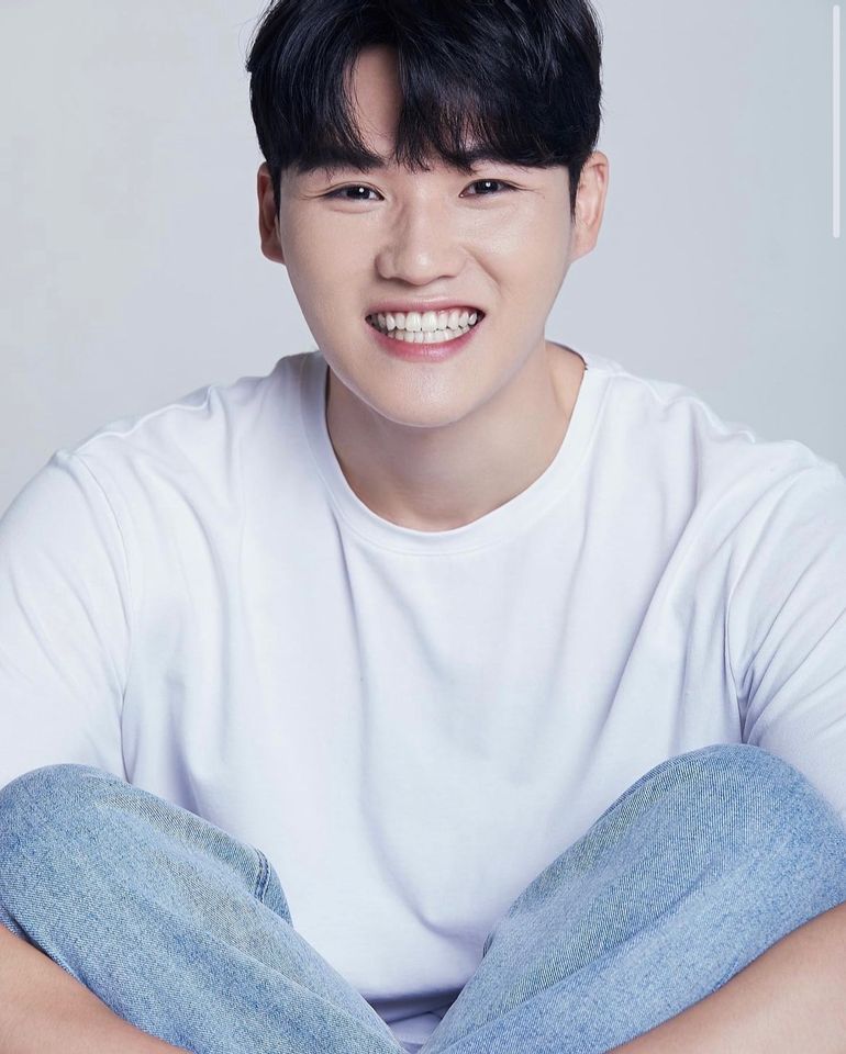 Hong Hyo-min Ảnh thu nhỏ