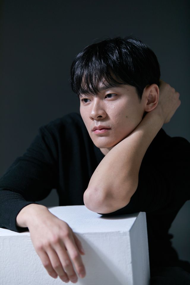 황영국 Thumbnail image