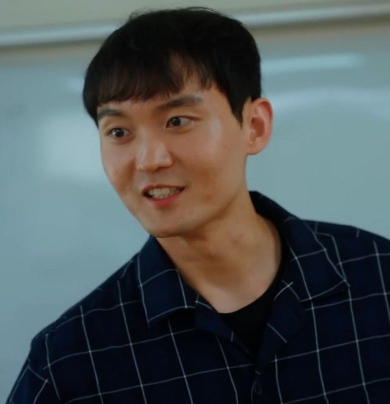 キム・ヒョンソプ サムネイル画像