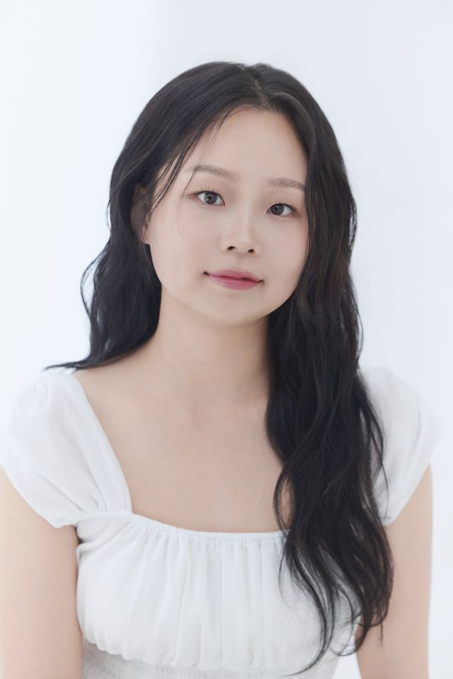 Kim Young-eun Thumbnail image