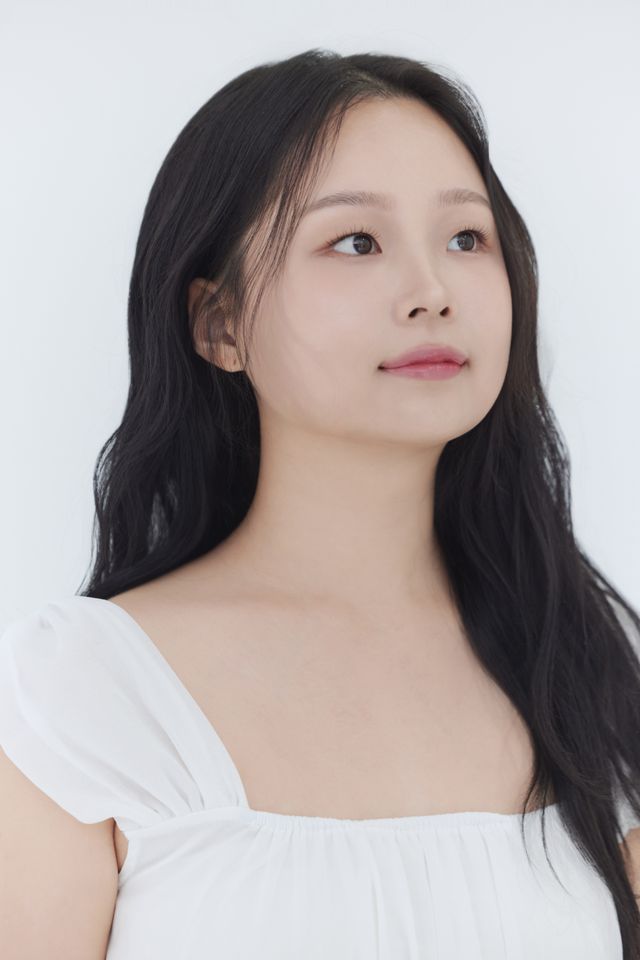 Kim Young-eun Thumbnail image