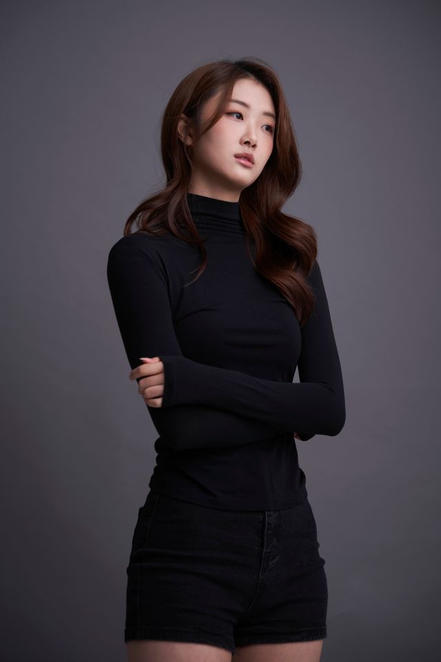 イ・ヘウォン サムネイル画像