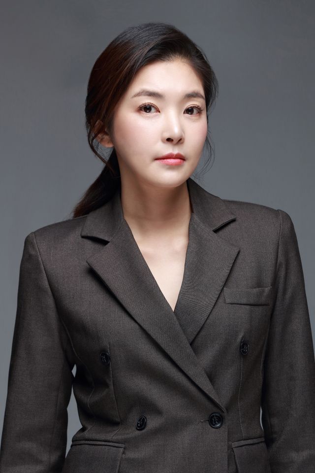 ジン・スヒョン サムネイル画像