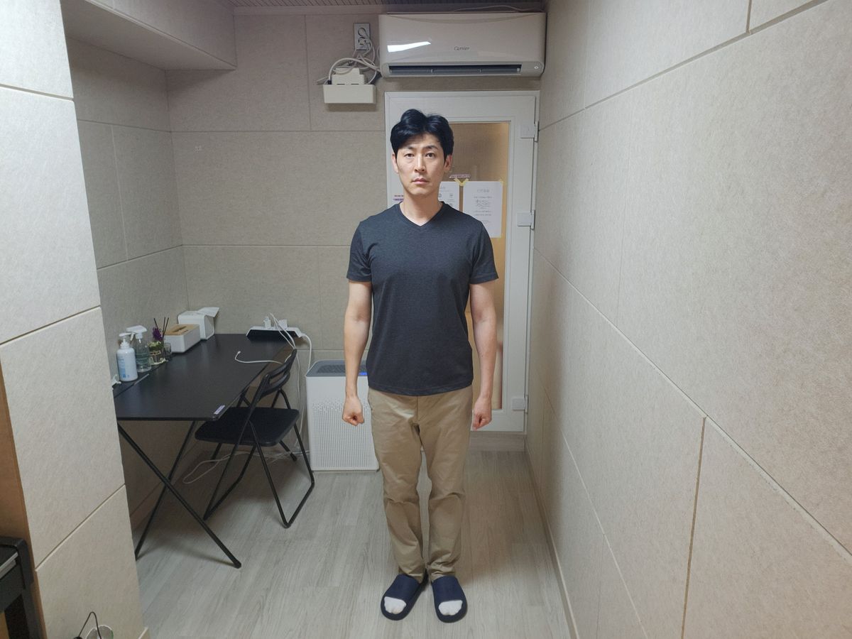 キム・ゴンウ サムネイル画像