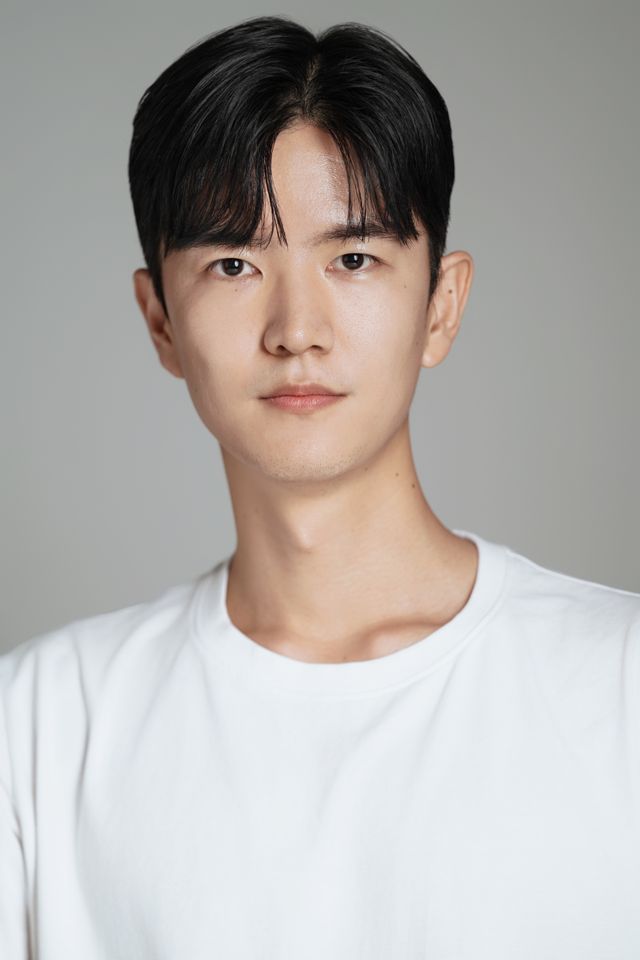 서우탁 Thumbnail image