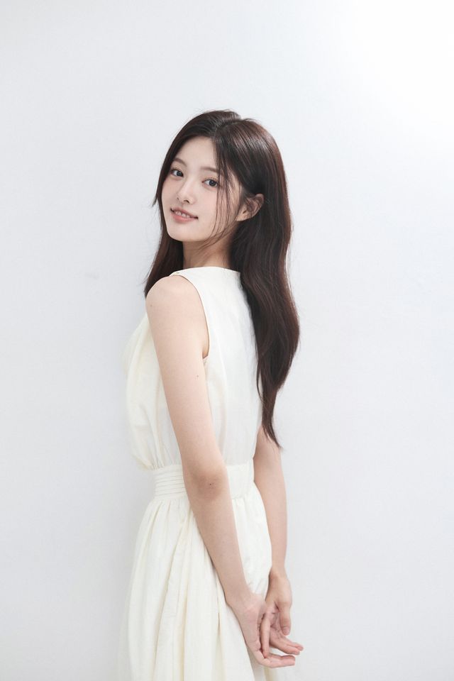 ชินเอสเทอร์ ภาพขนาดย่อ