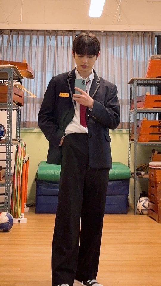 อีจุนกิ ภาพขนาดย่อ