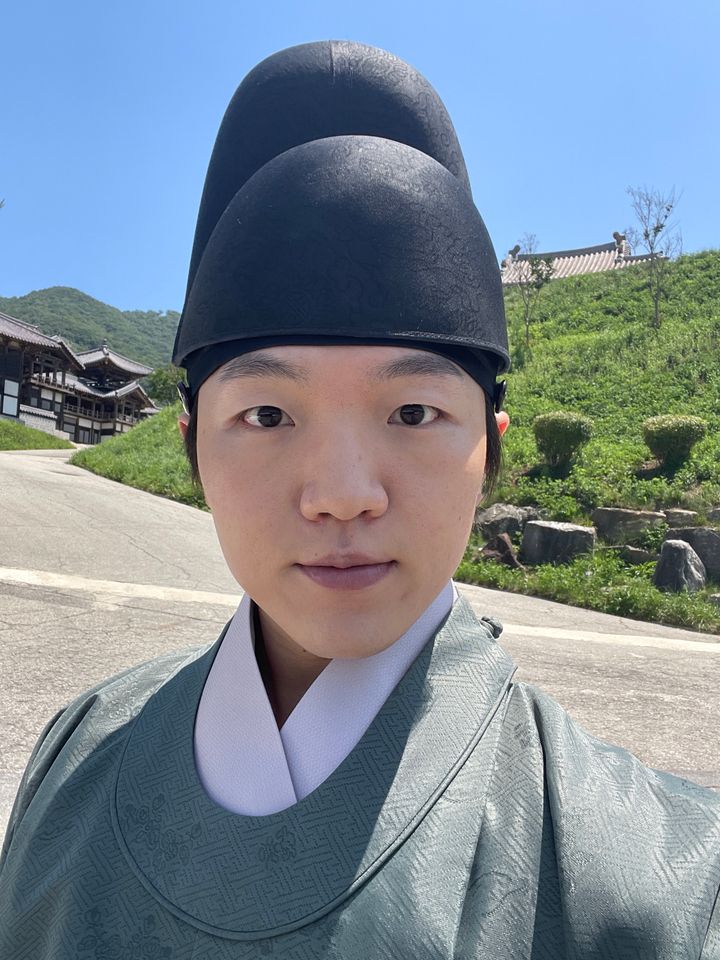 Yoon Hyun-sik Thumbnail image