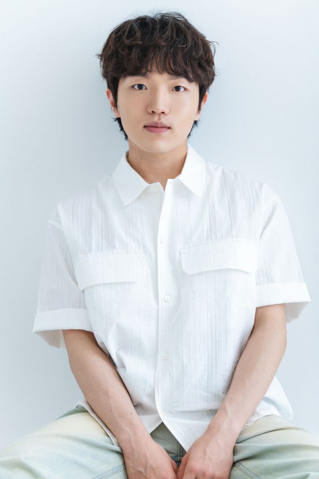 Yoon Hyun-sik Thumbnail image