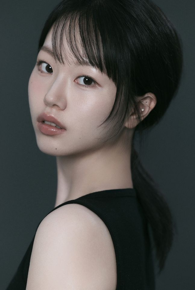 ユ・ヘリ サムネイル画像