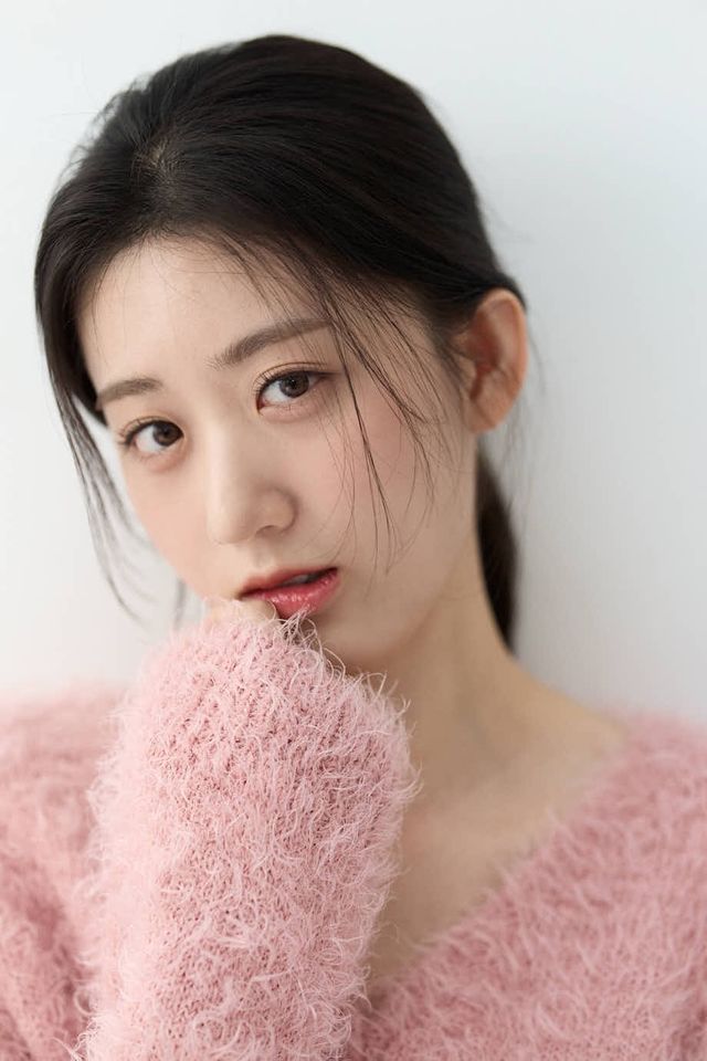 윤아정 ภาพขนาดย่อ