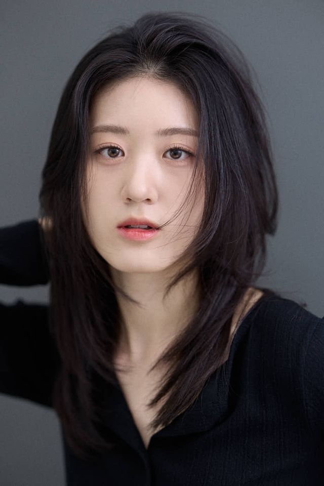 윤아정 ภาพขนาดย่อ