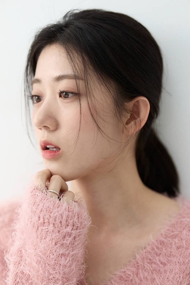 윤아정 ภาพขนาดย่อ