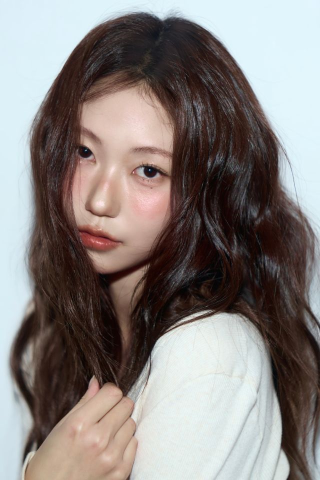 Yoon Ye-jin Thumbnail image