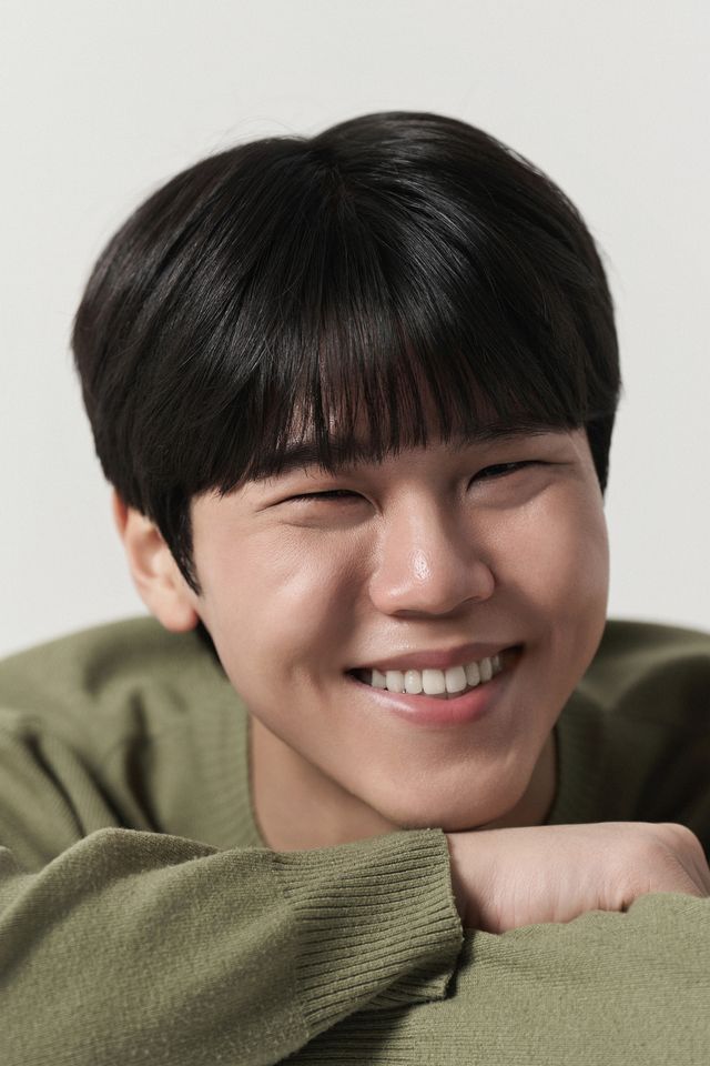 김윤성 ภาพขนาดย่อ