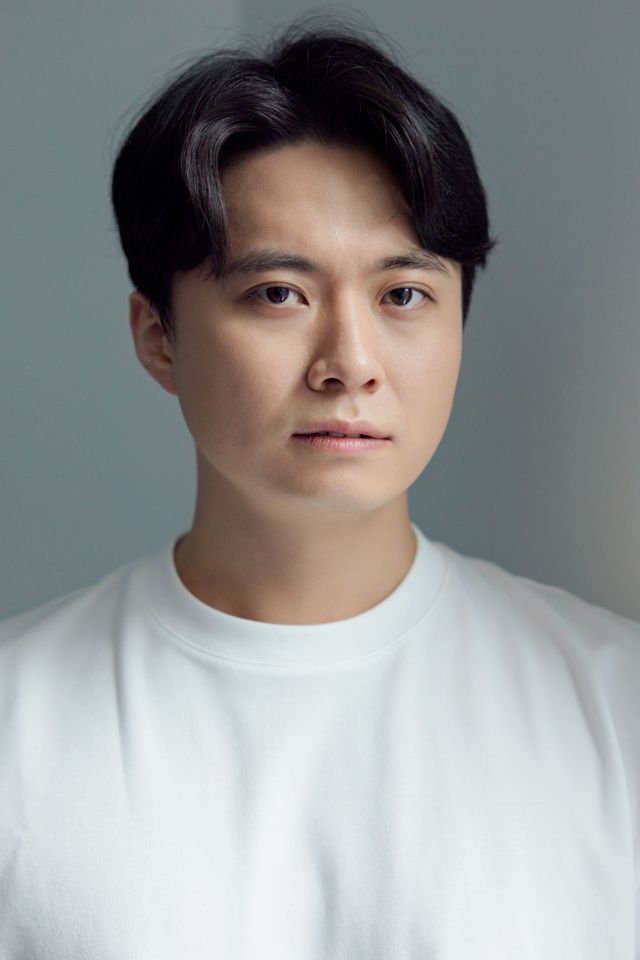 김민환 Thumbnail image