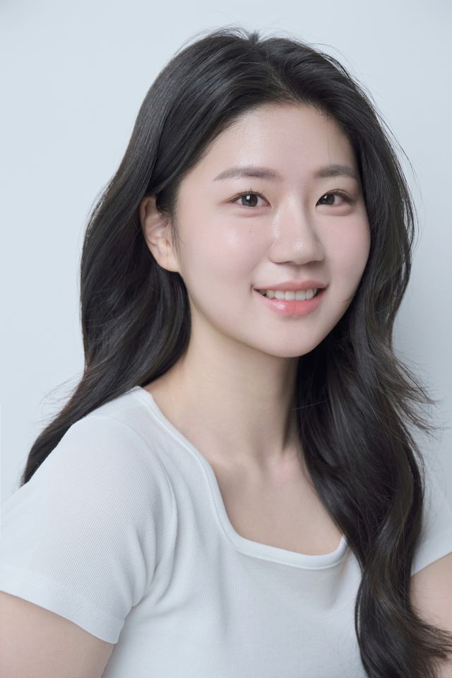 キム・ソイ サムネイル画像