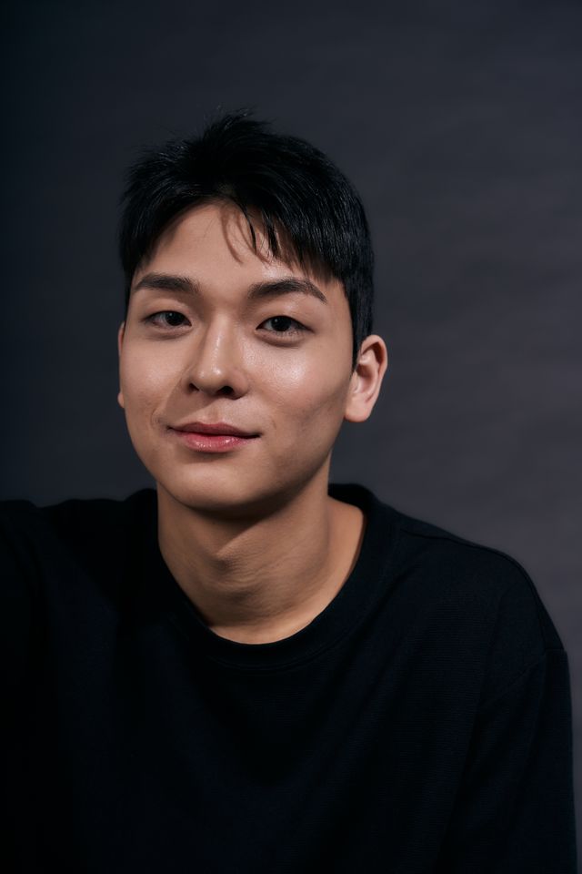 윤재성 썸네일 이미지