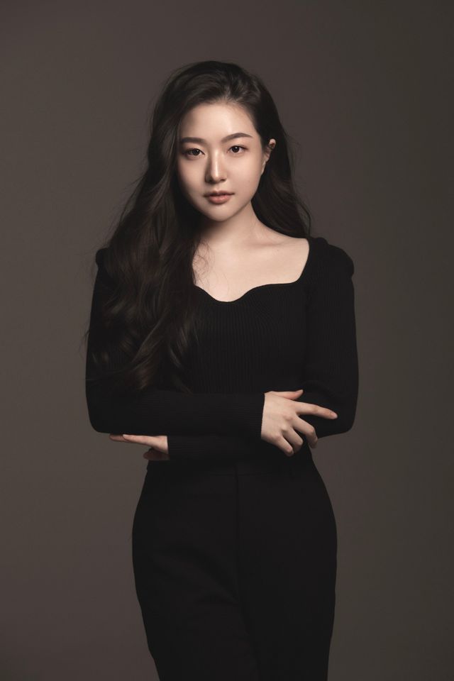 Lee Chae-yeon Thumbnail image