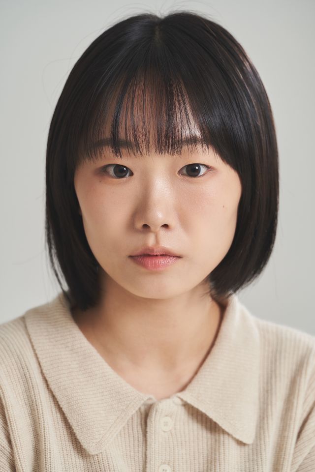 Yang Min-ju Thumbnail image