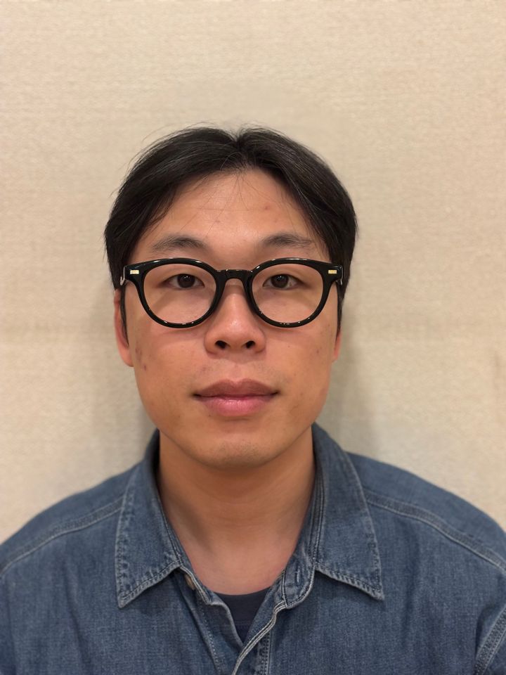 キム・ミンス サムネイル画像