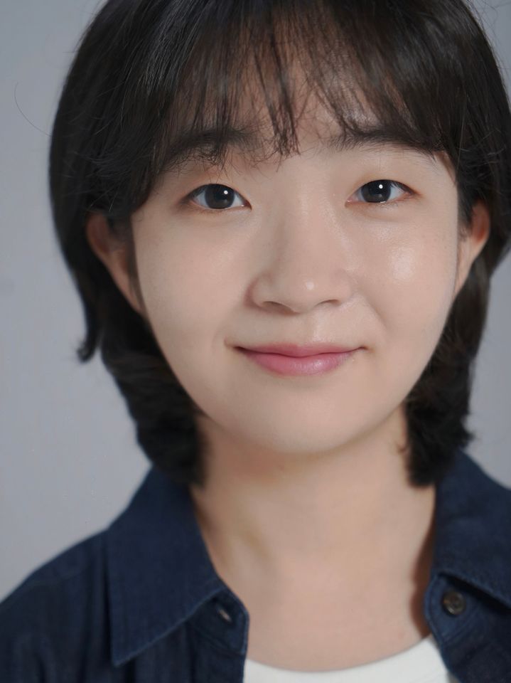 ยุน จีอู ภาพขนาดย่อ