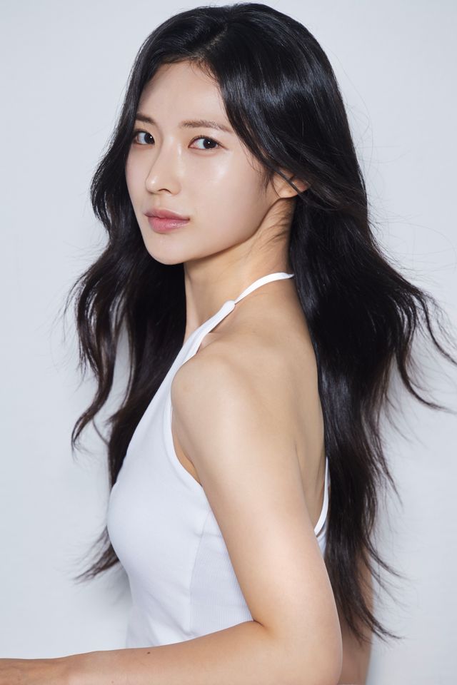 Jung Yujin Ảnh thu nhỏ