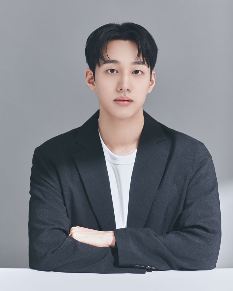 イ・カンヒ サムネイル画像